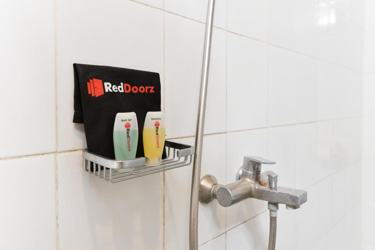 Reddoorz Plus @ Raya Legian ภายนอก รูปภาพ