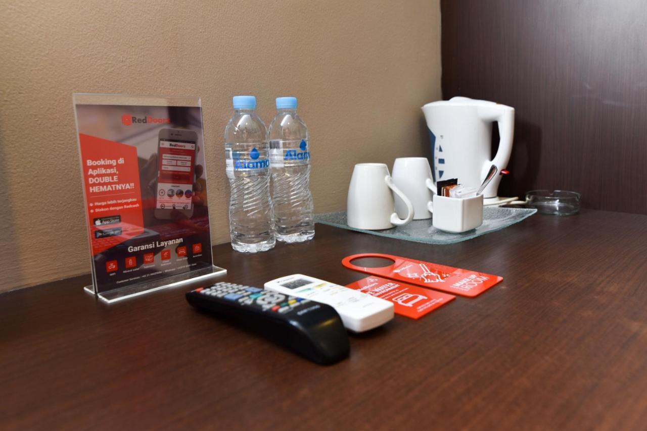 Reddoorz Plus @ Raya Legian ภายนอก รูปภาพ